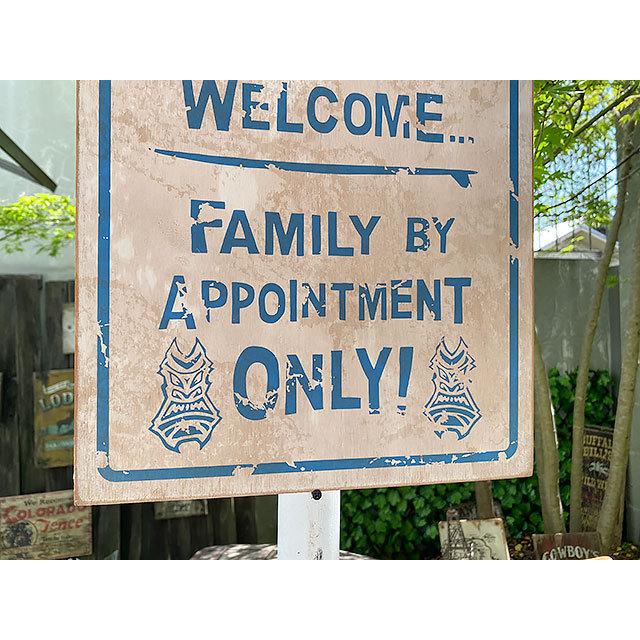 ハワイの道路標識　ウッドサイン　（サーファー＆友達は大歓迎）　■　アメリカン雑貨　アメリカ雑貨 |  | 02