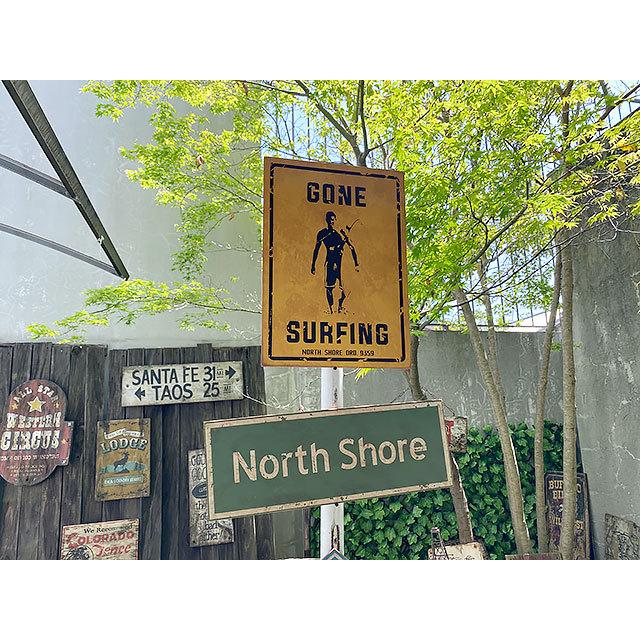 ハワイの道路標識　ウッドサイン　（サーフィンに出掛けてます/サーファー）　■　アメリカン雑貨　アメリカ雑貨 |  | 05