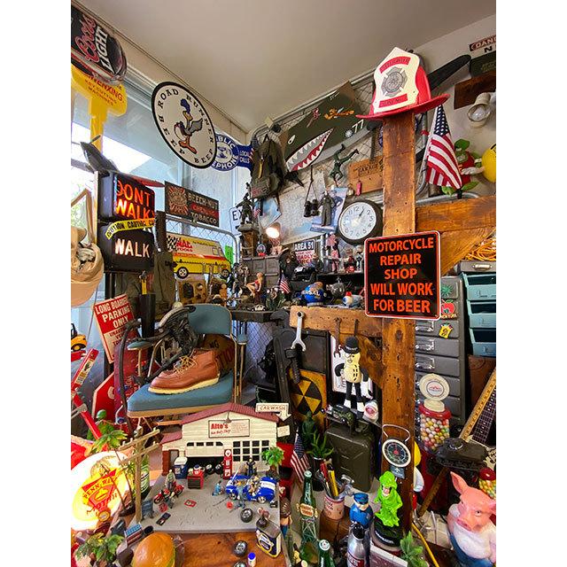 「ビールのためにバイクの修理屋さんやってます」　ミニジョーク看板 ■ アメリカン雑貨 アメリカ雑貨 |  | 03