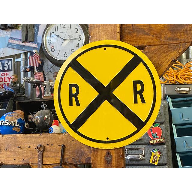 アメリカの踏切マーク　ラウンド型ブリキ看板 ■ アメリカン雑貨 アメリカ雑貨 | 