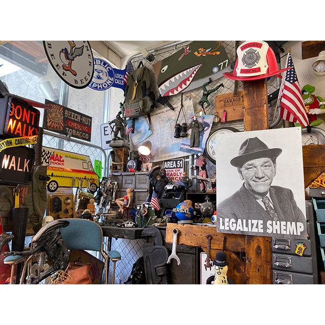 スリーステュージーズ　三バカ大将　ブリキ看板　（シェンプ）　■　アメリカン雑貨　アメリカ雑貨 |  | 02