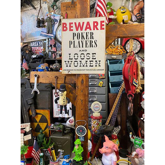 「注意！ポーカープレーヤーとルーズな女」　ブリキ看板 ■ アメリカン雑貨 アメリカ雑貨 |  | 01