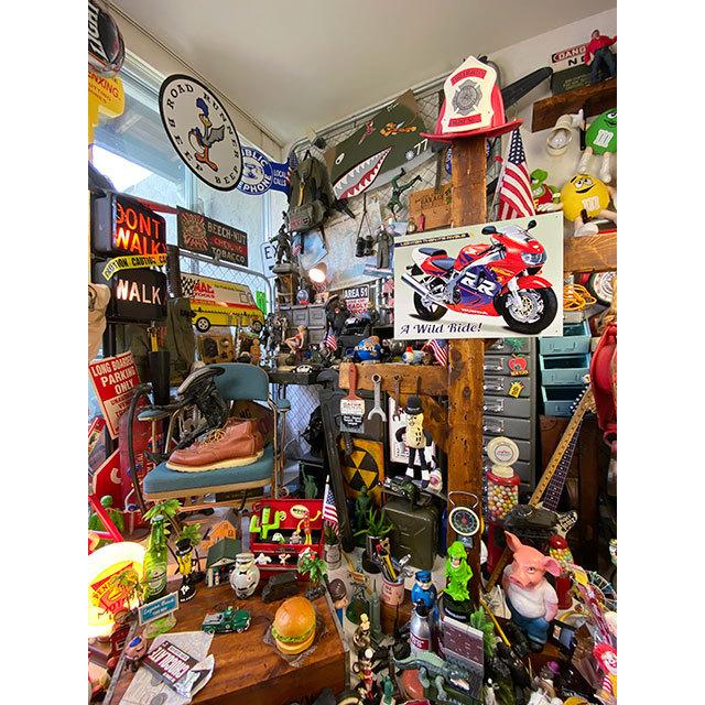 国産バイク　ブリキ看板　（ホンダ　CBR1000RR-R　ファイアブレード）　■　アメリカン雑貨　アメリカ雑貨 |  | 04