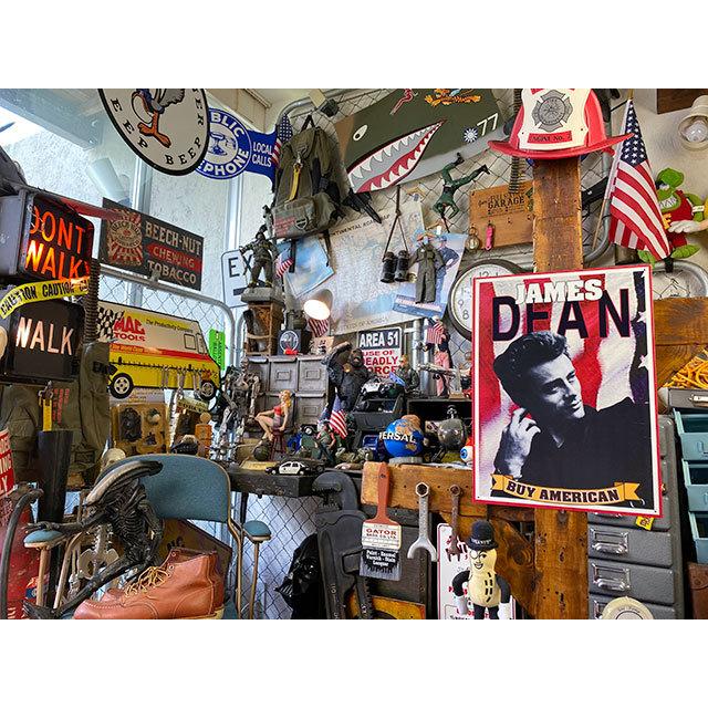 ジェームス・ディーン　ブリキ看板　（BUY AMERICAN）　■ アメリカ雑貨 アメリカン雑貨 |  | 02