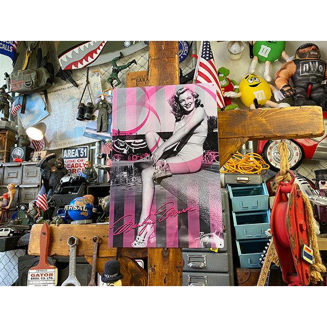 マリリン・モンロー　ブリキ看板　（プールサイド）　■　アメリカン雑貨　アメリカ雑貨 |  | 04