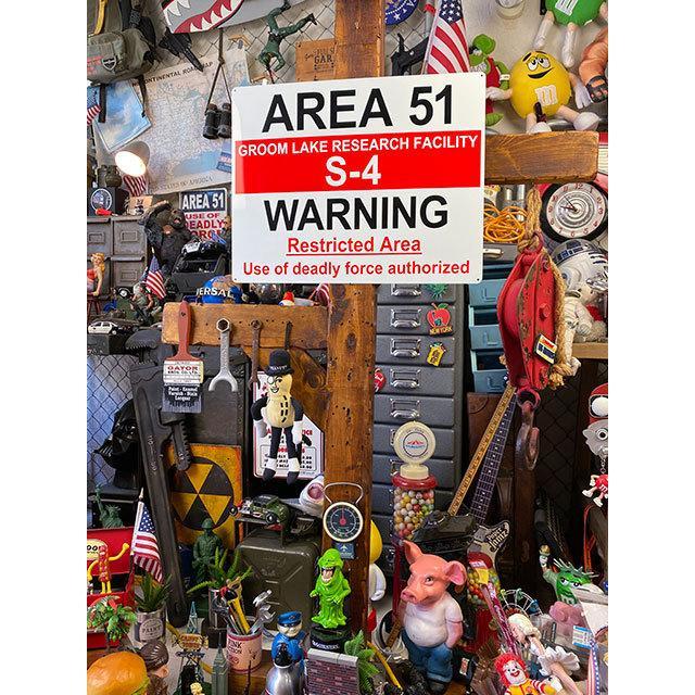 エリア51　警告看板　アルミサインボード　（GROOM LAKE）　■　アメリカン雑貨　アメリカ雑貨 |  | 02