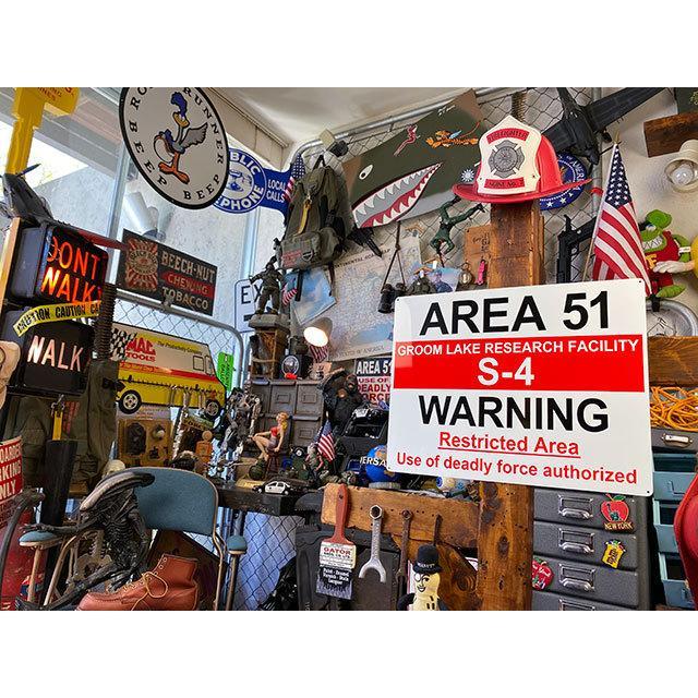 エリア51　警告看板　アルミサインボード　（GROOM LAKE）　■　アメリカン雑貨　アメリカ雑貨 |  | 03