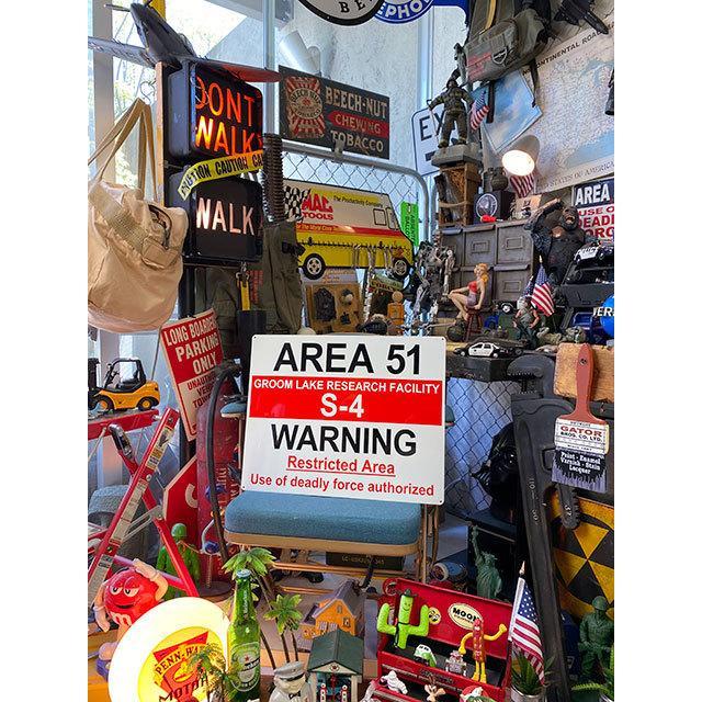 エリア51　警告看板　アルミサインボード　（GROOM LAKE）　■　アメリカン雑貨　アメリカ雑貨 |  | 06