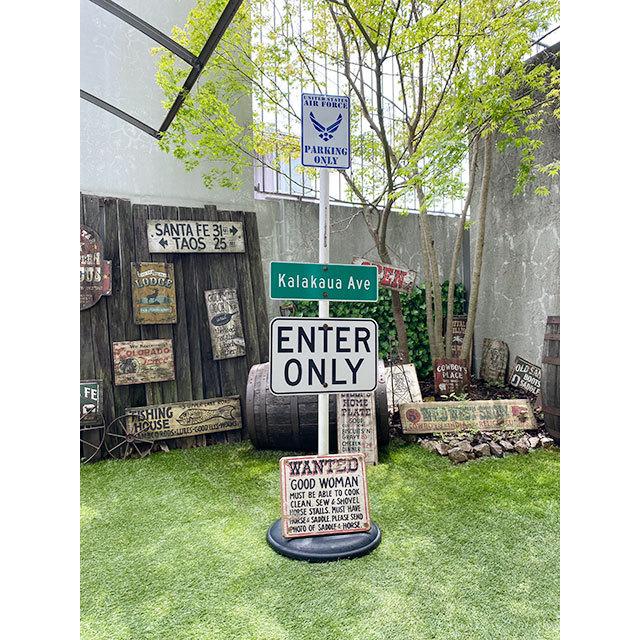 U.S.エアフォース専用駐車場　ミニブリキ看板 ■ アメリカン雑貨 アメリカ雑貨 |  | 02