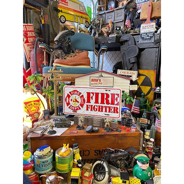 ファイヤーファイター　ライセンスプレート　（ホワイト）　■　アメリカン雑貨　アメリカ雑貨 |  | 01