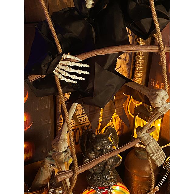 ハシゴを登るガイコツ　ハンギングディスプレイ ■ パーティー 飾り アメリカ雑貨 |  | 05