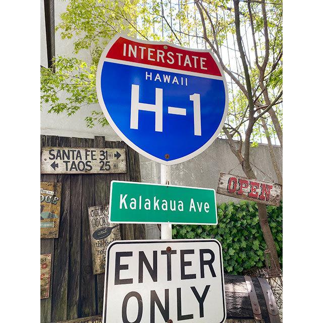 ハワイ　カラカウア通り　ストリートサイン ■ アメリカン雑貨 アメリカ雑貨 |  | 01
