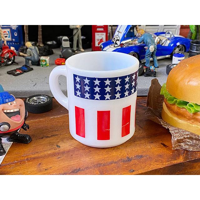 アンティーク品★　グラスベイク社　星条旗ミルクガラスマグ ■ アメリカン雑貨 アメリカ雑貨 |  | 03