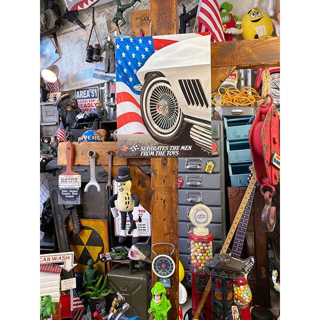 シボレー　コルベットC2　ブリキ看板　（SEPARATES THE MAN FROM TOYS）　■　アメリカン雑貨　アメリカ雑貨 爆買 |  | 01