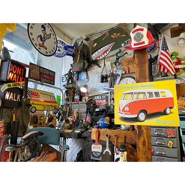 フォルクスワーゲン　ワーゲンバス　ブリキ看板　（タイプ2）　■　アメリカン雑貨　アメリカ雑貨 |  | 02