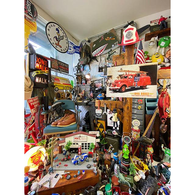 1945年ダッジ　ファイヤートラック　ブリキ看板 ■ アメリカン雑貨 アメリカ雑貨 |  | 03