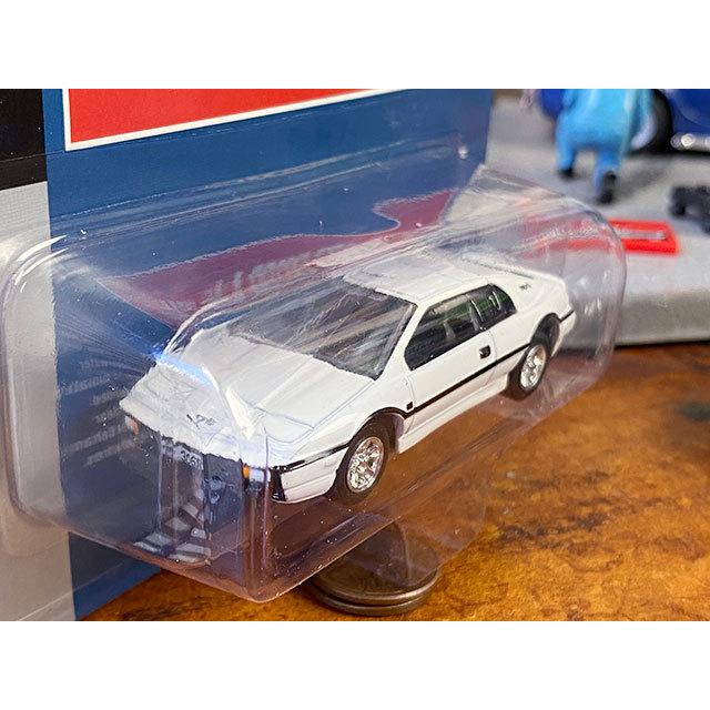 ジョニーライトニング　映画　007 私を愛したスパイ　ロータス　エスプリ　ダイキャストミニカー　1/64スケール |  | 03