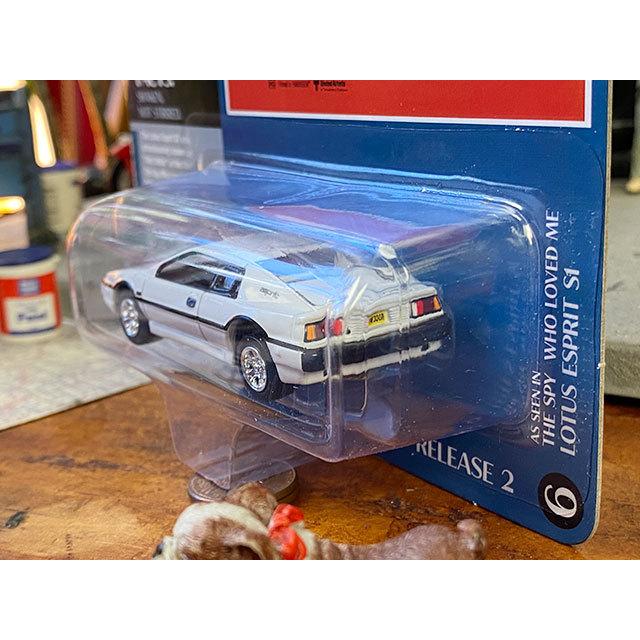 ジョニーライトニング　映画　007 私を愛したスパイ　ロータス　エスプリ　ダイキャストミニカー　1/64スケール |  | 04