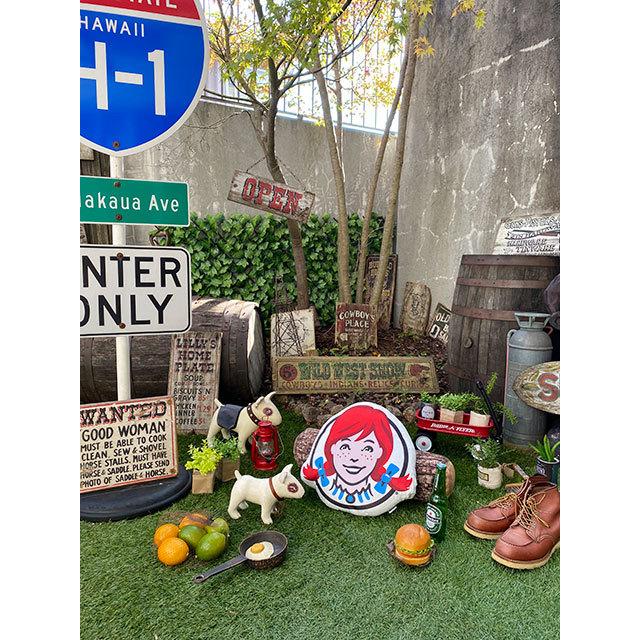 ウェンディーズ　クッション ■ アメリカン雑貨 アメリカ雑貨 |  | 03