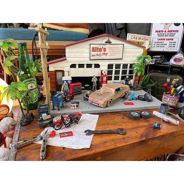 映画　マッドマックス　1973年　フォード　ファルコンXB　LAST　OF　THE　V8インターセプター　（ウェザリング）　ミニカー　1/24 |  | 10