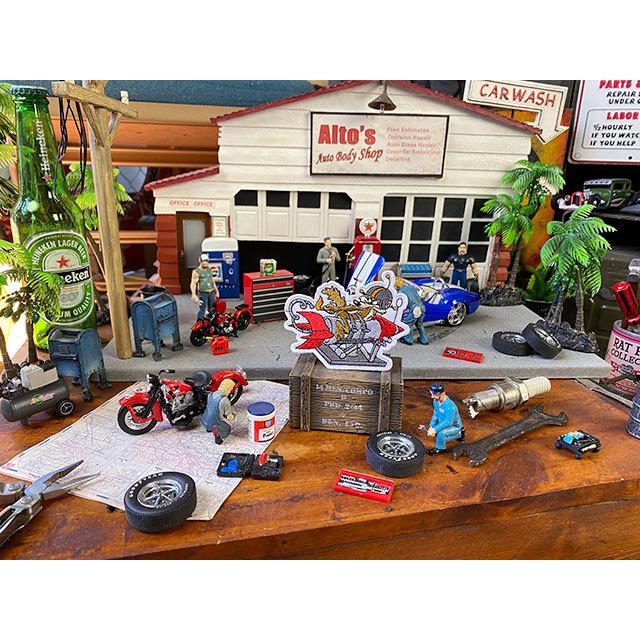 ワイリーコヨーテ　ミリタリーワッペン　（ロケットマン）　■　アメリカン雑貨　アメリカ雑貨 |  | 01