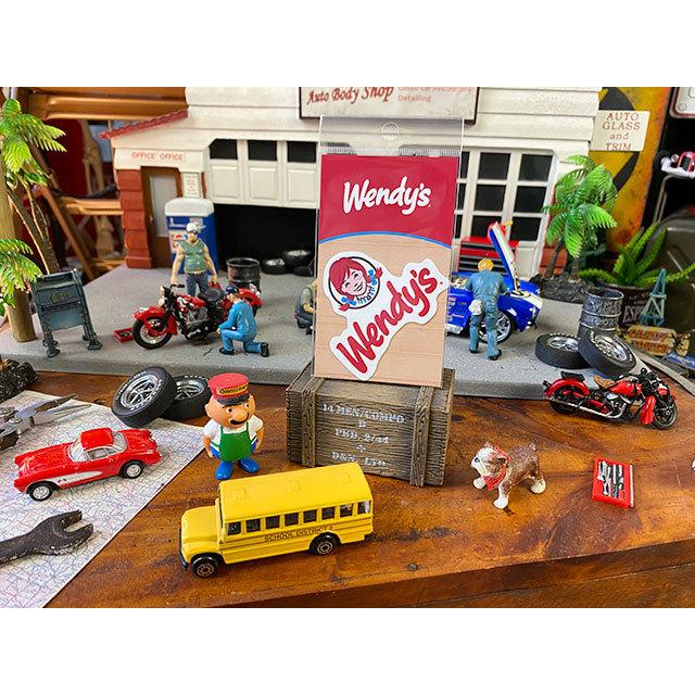 ウェンディーズ　オフィシャルステッカー　Sサイズ　（ウェンディ＆ロゴ/筆記体）　■　アメリカン雑貨　アメリカ雑貨 |  | 01