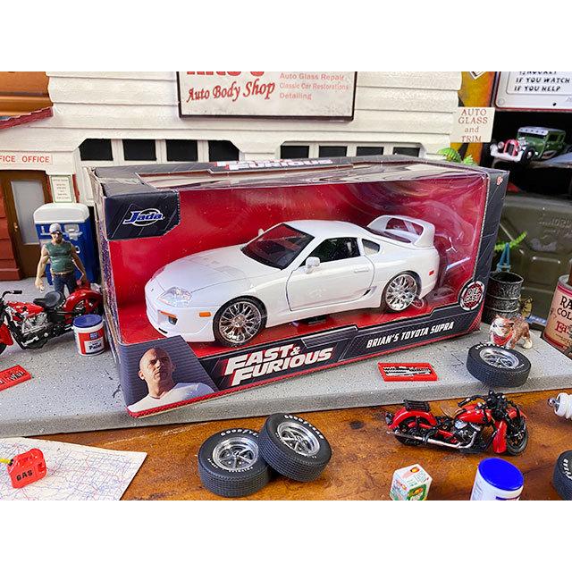 映画　ワイルドスピード　ダイキャストミニカー　1/24スケール　（ブライアン/トヨタ　スープラ/ホワイト）　■　アメリカン雑貨 |  | 13