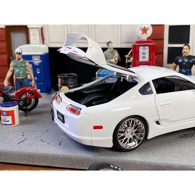 映画　ワイルドスピード　ダイキャストミニカー　1/24スケール　（ブライアン/トヨタ　スープラ/ホワイト）　■　アメリカン雑貨 |  | 09