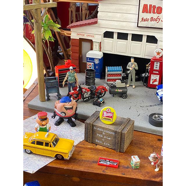 ウェンディーズ　オフィシャル缶バッジ　Sサイズ　（クラシックロゴ）　■　アメリカン雑貨　アメリカ雑貨 |  | 01