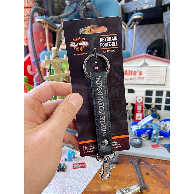 ハーレーダビッドソン　オフィシャル　キーホルダー　（テキストロゴ　ブラック　レザーストラップ）　■　アメリカン雑貨　アメリカ雑貨 | Harley Davidson | 06