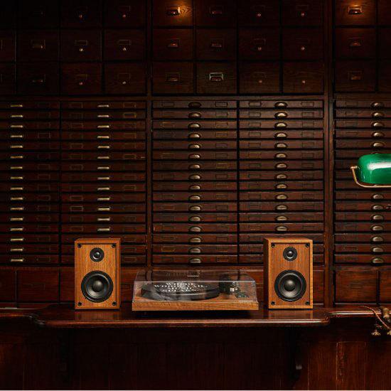 ヘンリー　レコードプレーヤー　ブックシェルフスピーカー　Bluetooth　スピーカー機能搭載　iPhoneを繋げてジュークボックスにもできる！ |  | 01