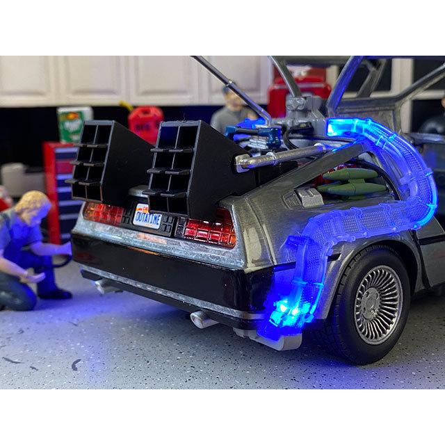 Jada　映画　バック・トゥ・ザ・フューチャー　パート1　光るデロリアン　ダイキャストミニカー　1/24スケール　（LEDライト搭載） |  | 10