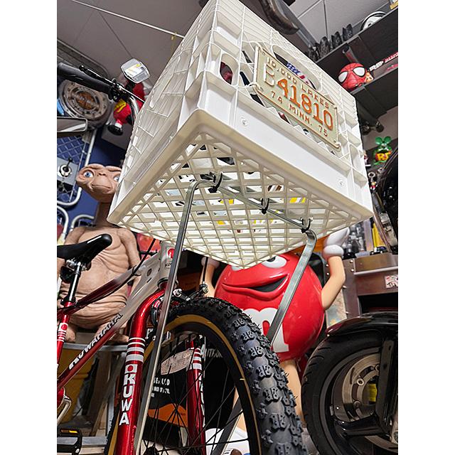 自転車の前カゴ用ステー　映画　E.T.　に登場したBMXみたいなミルククレートを取り付けする専用ステー　※ミルククレートは別売です |  | 14