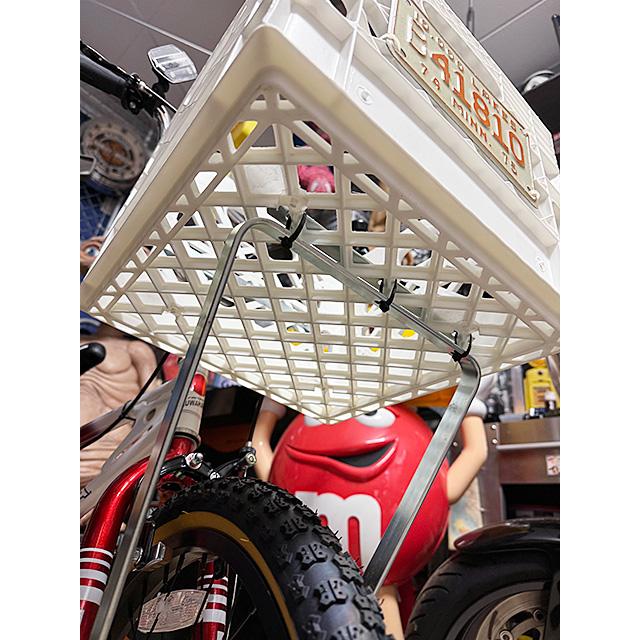 自転車の前カゴ用ステー　映画　E.T.　に登場したBMXみたいなミルククレートを取り付けする専用ステー　※ミルククレートは別売です |  | 15