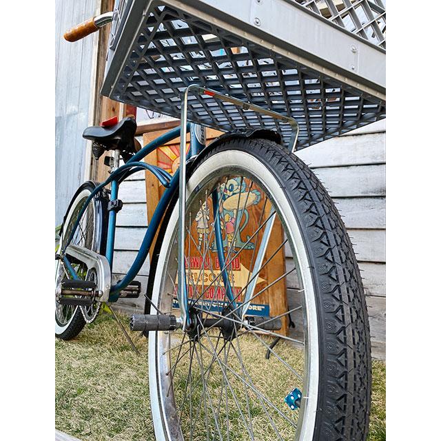 自転車の前カゴ用ステー　映画　E.T.　に登場したBMXみたいなミルククレートを取り付けする専用ステー　※ミルククレートは別売です |  | 01