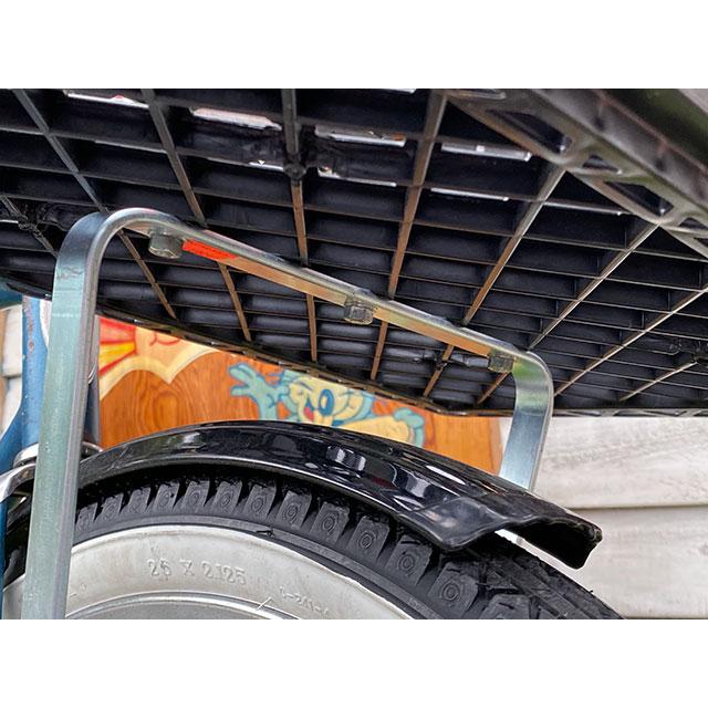 自転車の前カゴ用ステー　映画　E.T.　に登場したBMXみたいなミルククレートを取り付けする専用ステー　※ミルククレートは別売です |  | 06