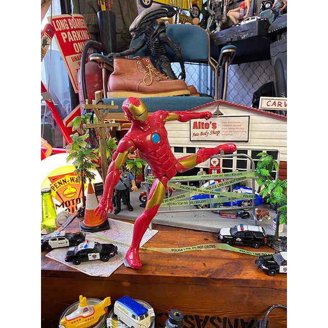 ハズブロ アイアンマン 12インチアクションフィギュア タイタン