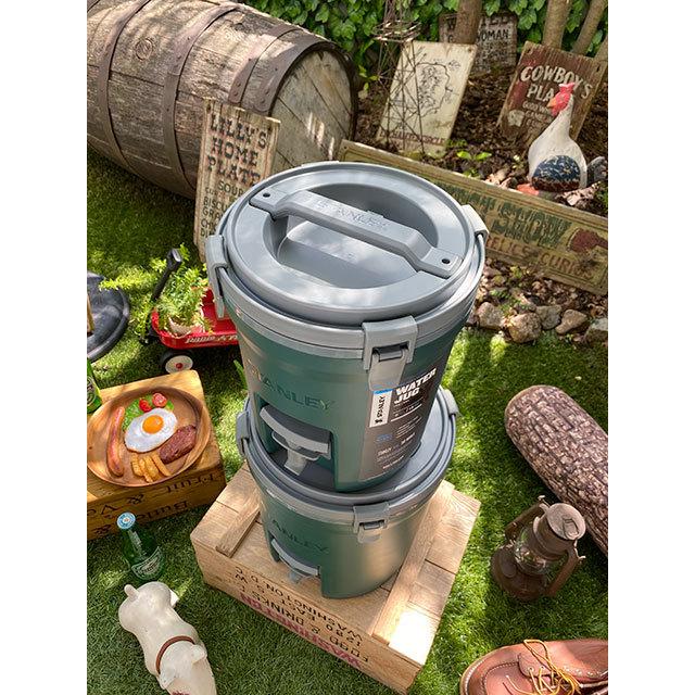 STANLEY スタンレー ウォータージャグ 3.8Lサイズ+7.5Lサイズの STANLEY スタンレー ウォータージャグ 3.8Lサイズ+7.5Lサイズの