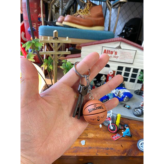NBA公式ボール　スポルディング　バスケットボール　キーホルダー ■ アメリカン雑貨 アメリカ雑貨 |  | 04
