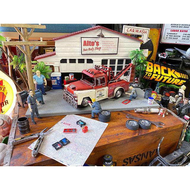 アメリカンレッカー車　ブリキオブジェ　Mサイズ　（レッドルーフ）　■ アメリカン雑貨 アメリカ雑貨 |  | 09