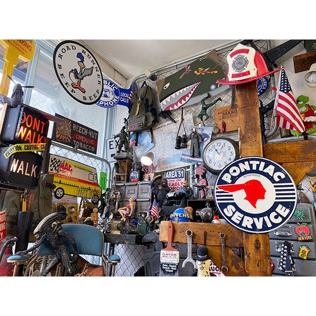 ポンティアック　ラウンド型ブリキ看板　（ヴィンテージロゴ）　■　アメリカン雑貨　アメリカ雑貨 |  | 03