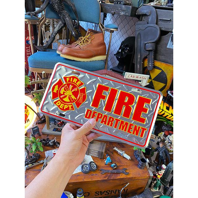 ファイヤーデパートメント　ライセンスプレート　（鉄板柄）　■　アメリカン雑貨　アメリカ雑貨 |  | 03
