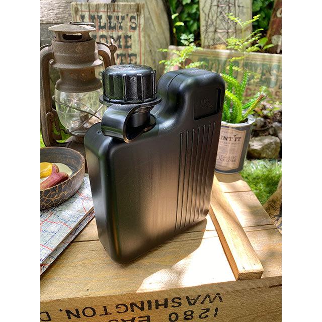 HAYES　ヘイズ　バックパッカーカンティーン　1000ml（ブラック）水筒　U.S.アーミー　ウォーターボトル　MADE IN U.S.A. ■ アメリカン雑貨 ウォータータンク | 