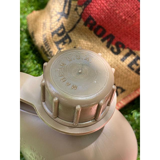 HAYES ヘイズ　1QT　カンティーン　950ml（サンド＆ブラックの2個セット）水筒　ウォーターボトル　MADE IN U.S.A. ■ アメリカン雑貨 ウォータータンク 爆買 |  | 02