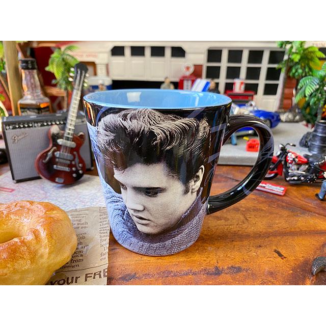 エルヴィス・プレスリー　マグカップ　（ブルーセーター）　■　アメリカン雑貨　アメリカ雑貨 | 