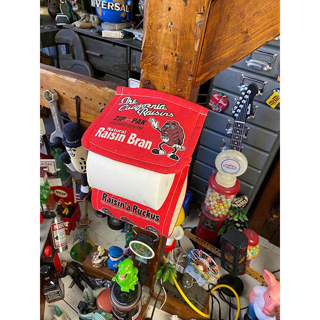 カリフォルニアレーズン　トイレットペーパーホルダー ■ アメリカン雑貨 アメリカ雑貨 爆買 |  | 04