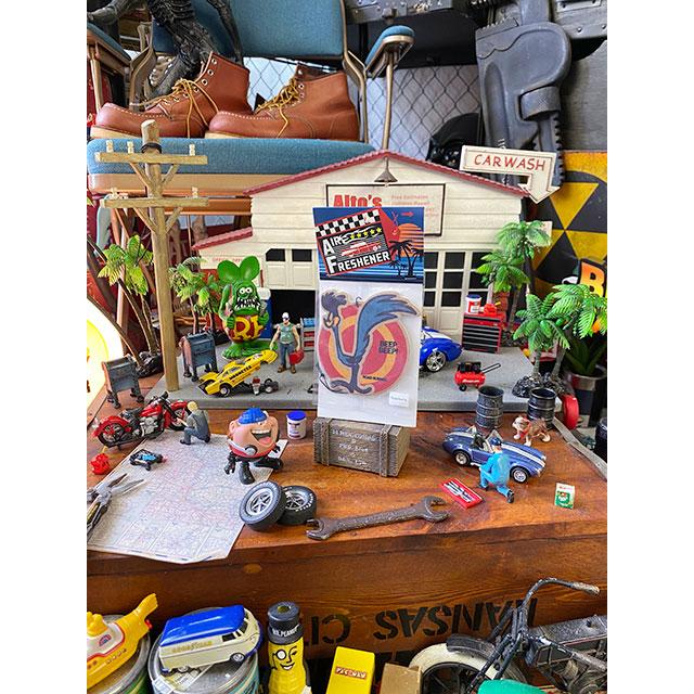 クラシックロードランナー　エアーフレッシュナー　ラズベリーの香り ■ アメリカン雑貨 アメリカ雑貨 |  | 02