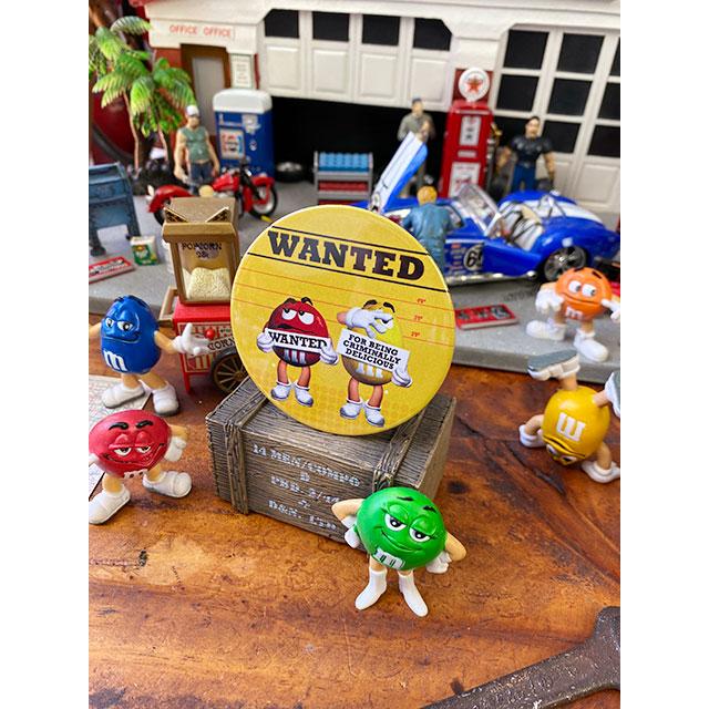 m&m's缶バッジ　Lサイズ　（ウォンテッド）　■　アメリカン雑貨　アメリカ雑貨 |  | 02