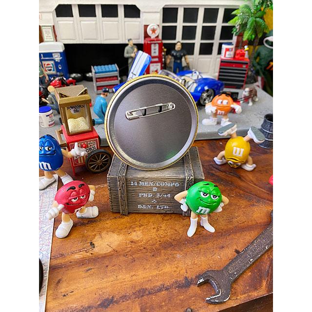 m&m's缶バッジ　Lサイズ　（ウォンテッド）　■　アメリカン雑貨　アメリカ雑貨 |  | 03