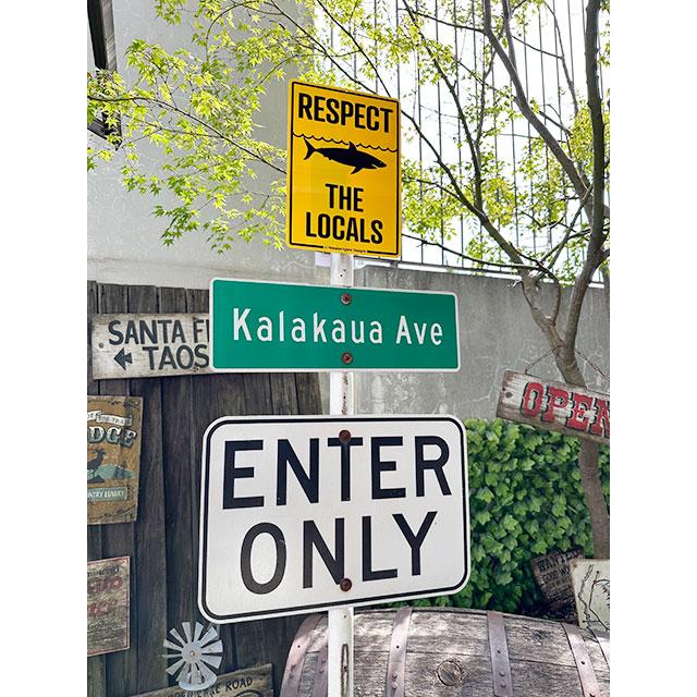 ハワイアンサインボード　（サメに注意/RESPECT THE LOCALS）　■ アメリカ雑貨 アメリカン雑貨 |  | 01